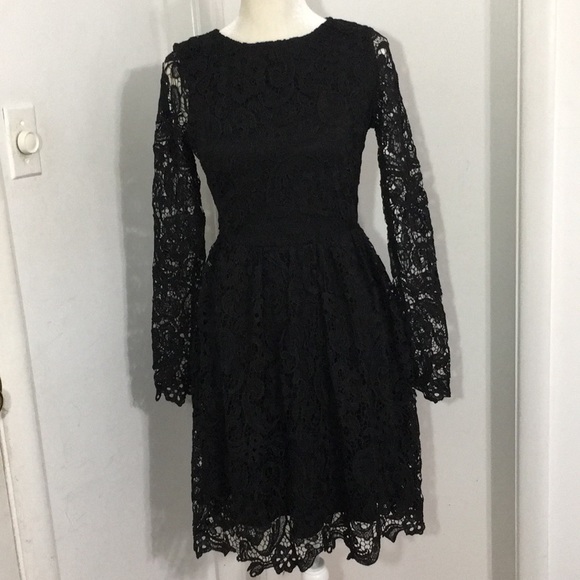 Sabine Rosalie Lace Dress - Picture 3 of 7